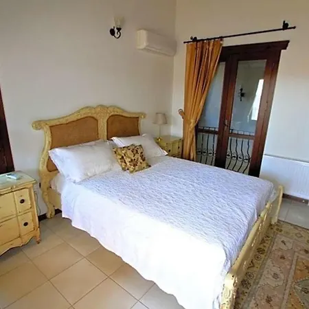 Sleeps 6 Pool Air Con Wifi 빌라 *