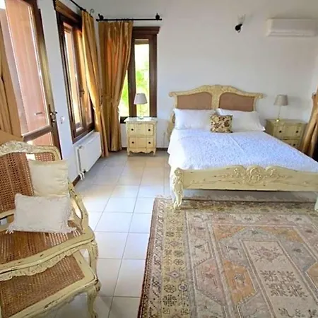 Sleeps 6 Pool Air Con Wifi 빌라 *