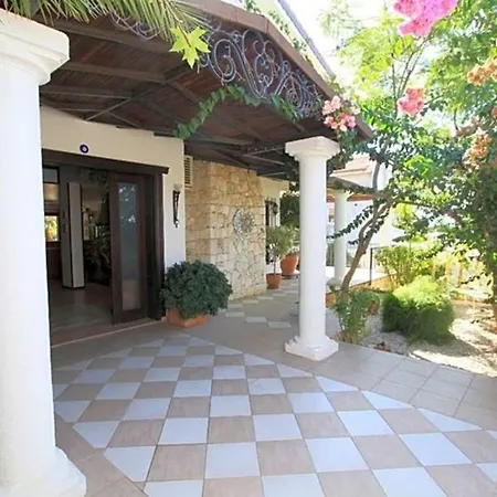 Sleeps 6 Pool Air Con Wifi * Kalkan